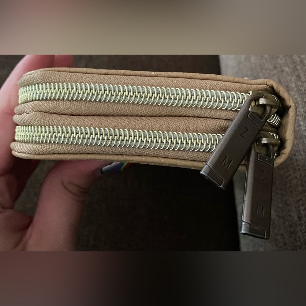 Steve Madden Python Beige Wallet - Picture 6 of 16